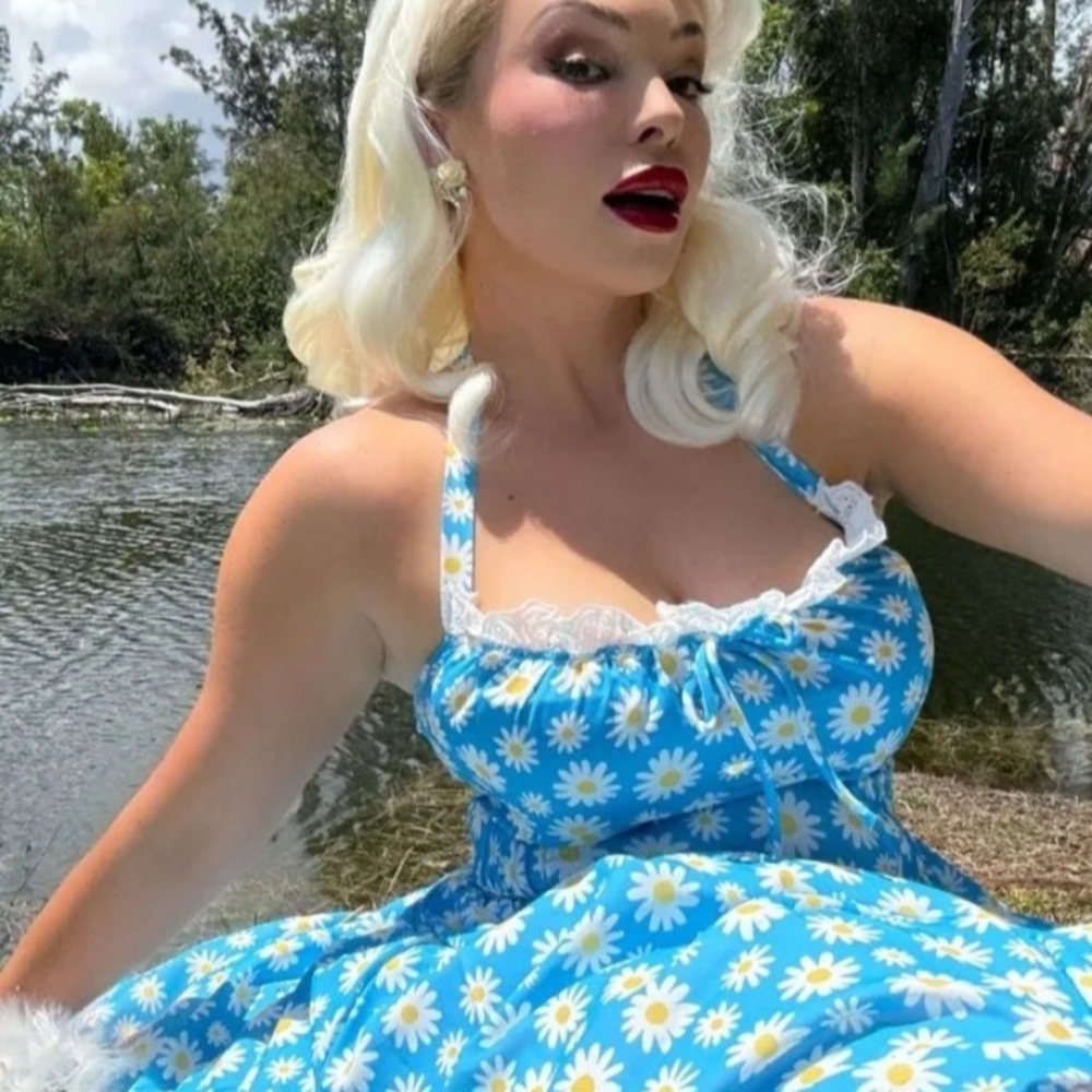 Floral Blue Midi Dress with Daisy Print